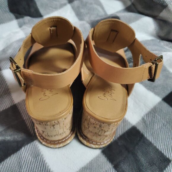 Crown Vintage Kaamil Wedge Sandal - Picture 5 of 12